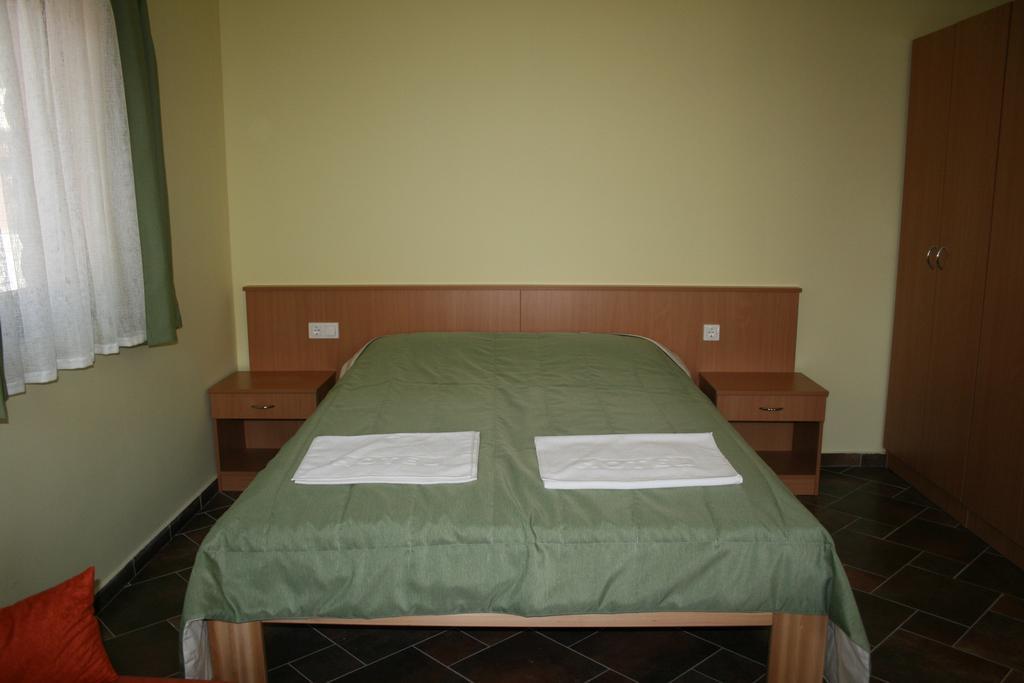 מטרפורד Matra Kemping Apartmanok חדר תמונה