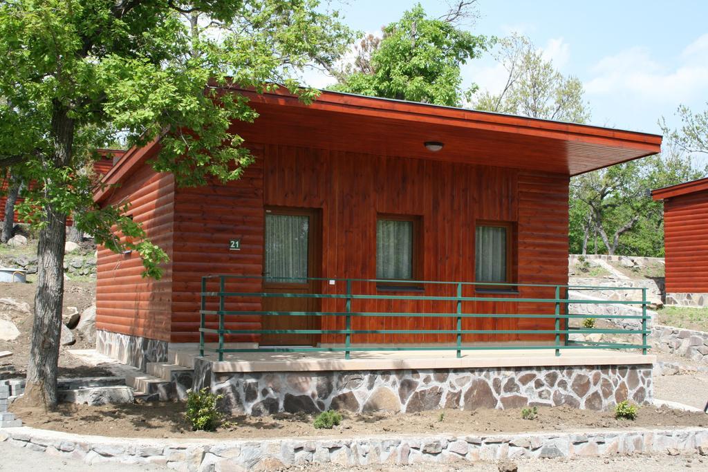 מטרפורד Matra Kemping Apartmanok חדר תמונה